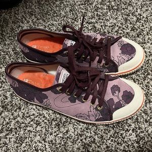 Limited Edition Suede Tretorn Setski Featuring Florence Broadhurst